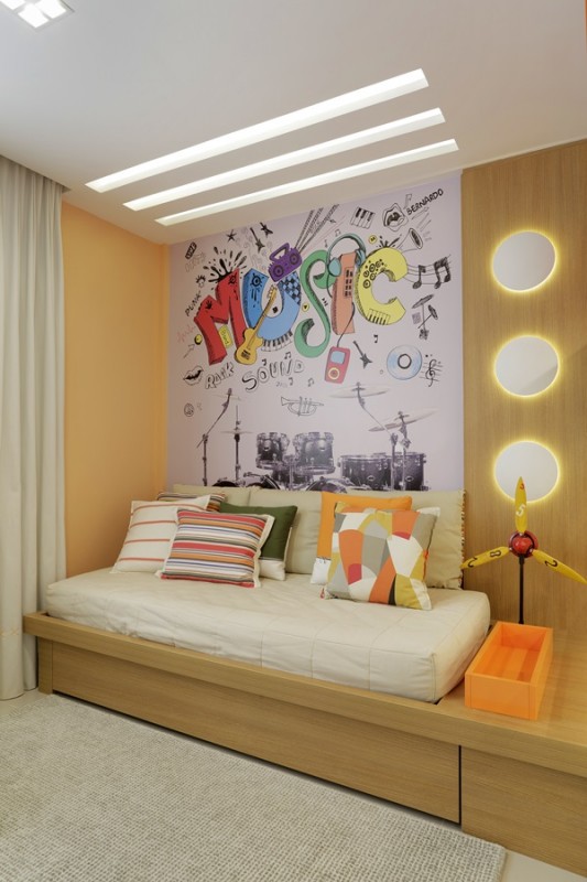 QUARTO MENINA